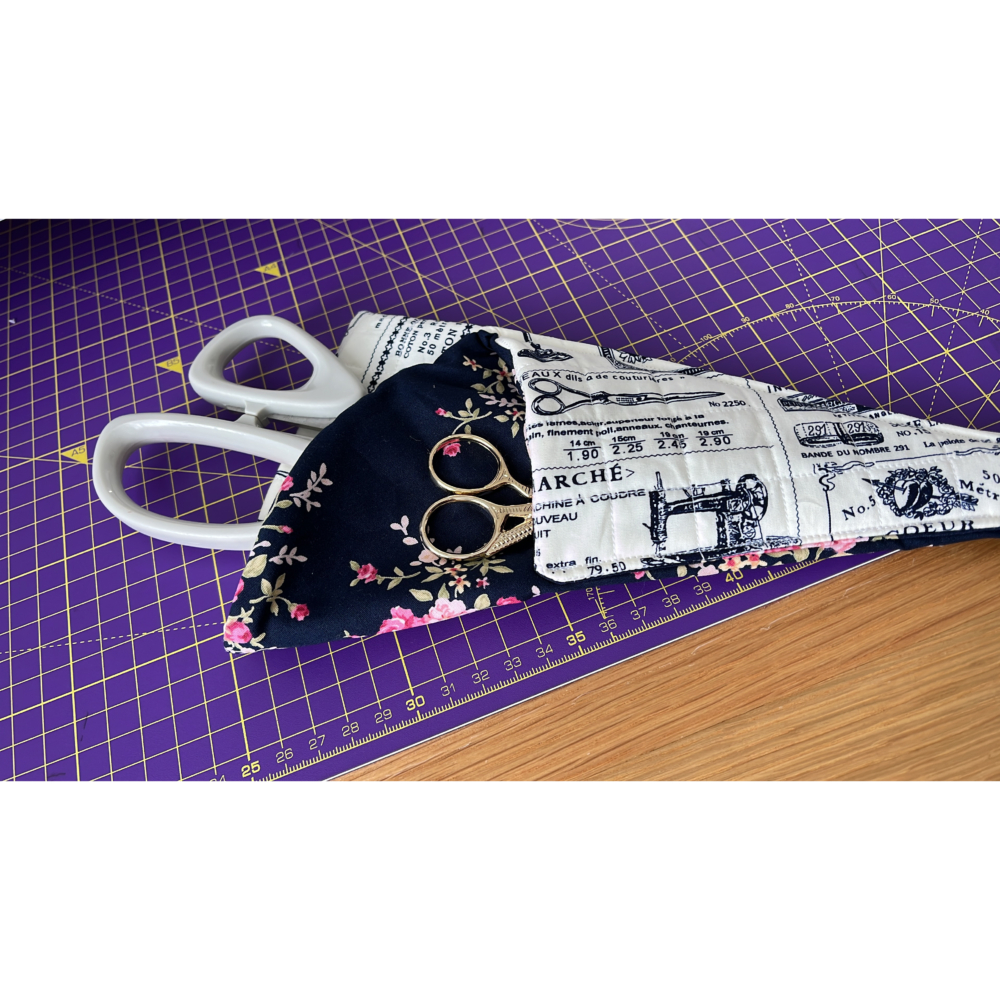 Quilted scissor case