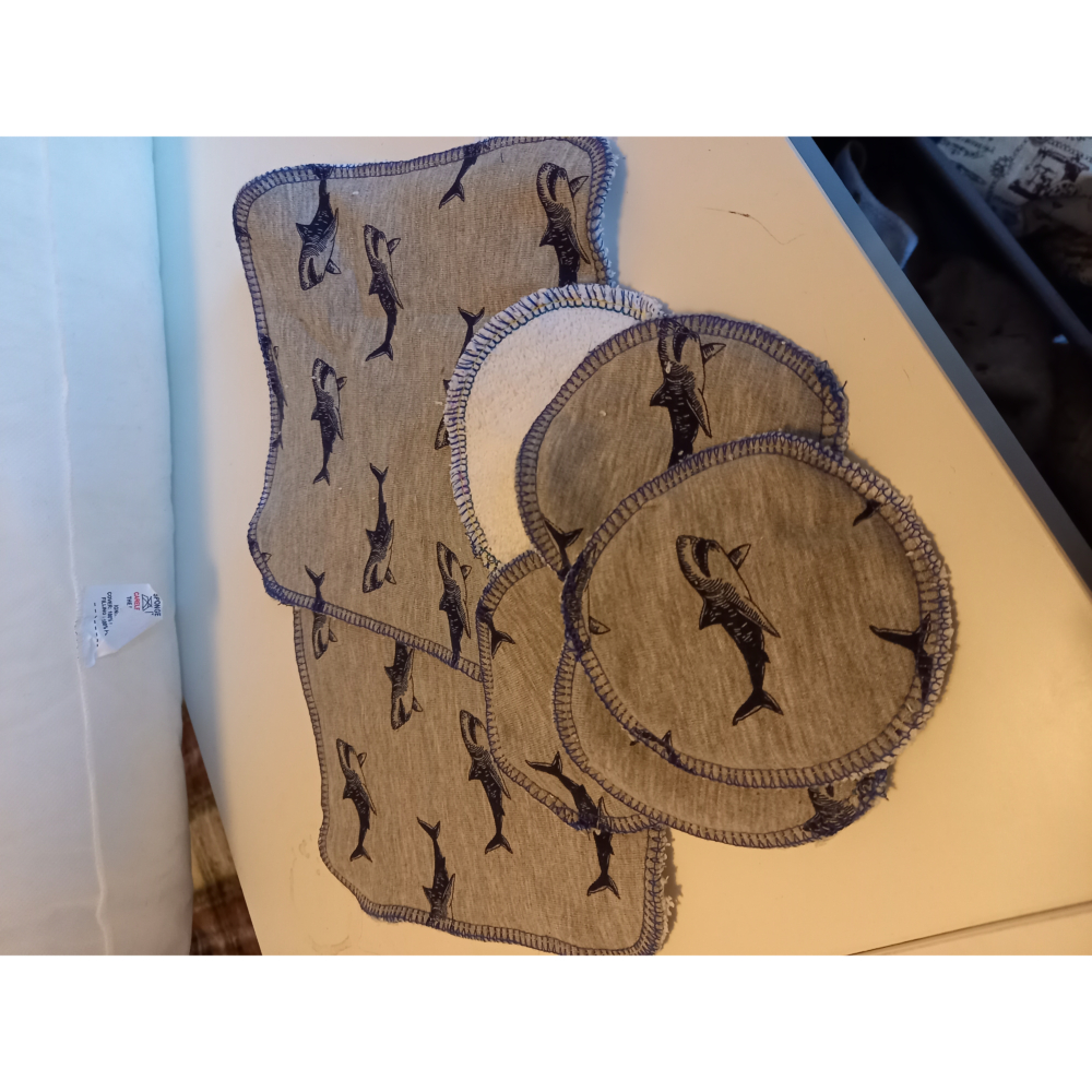 Make up pads and exfoliating cloths