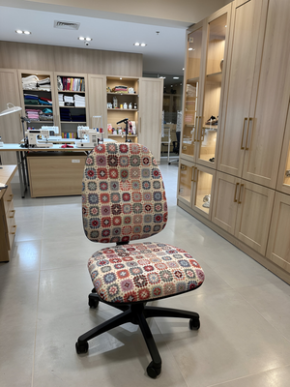 Horn Standard Hobby Chair