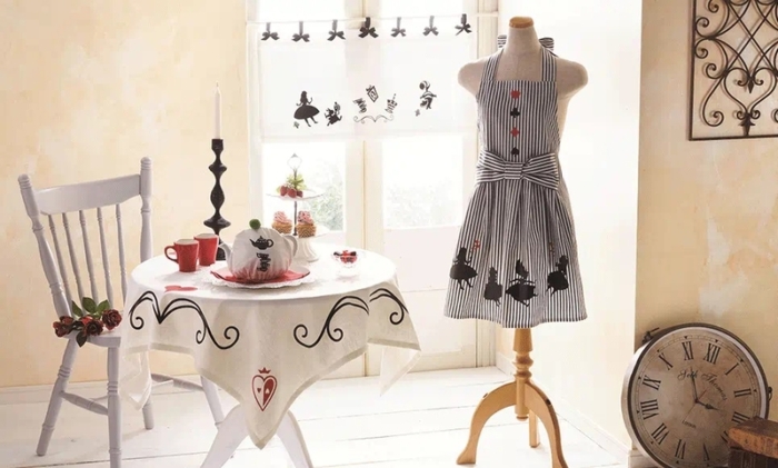 Brother ScanNCut Disney Alice in Wonderland | Design Collection | CADSNP09