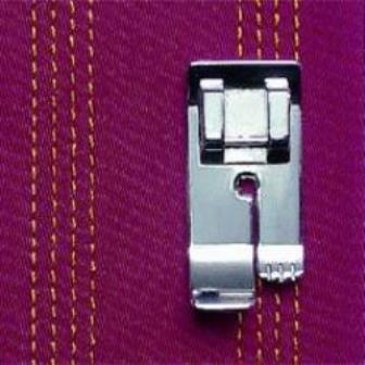 Elna 395272-00 | Straight Stitch Foot CNP | Category A