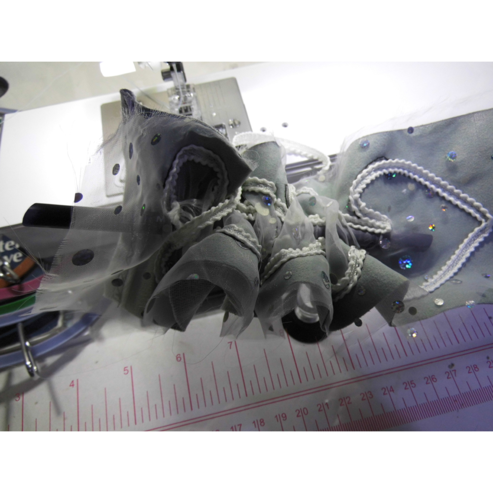 SUEDE LAVENDER Heart moth repellent