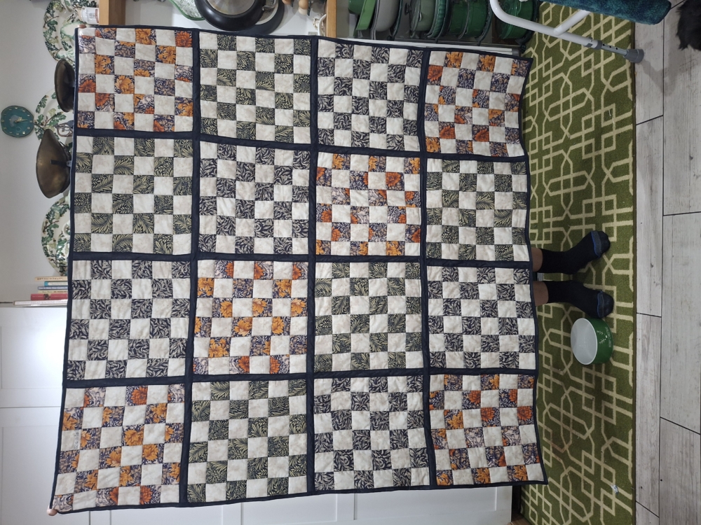 Morris fabric quilt