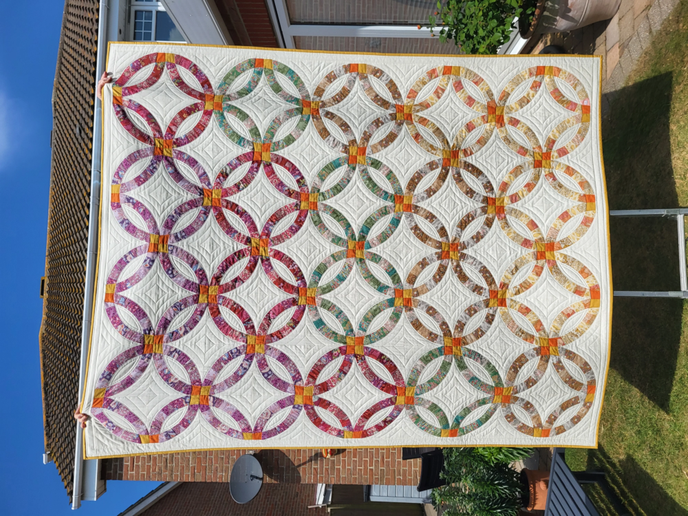 Double wedding ring quilt