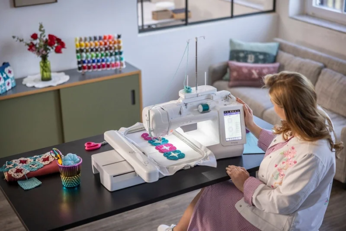 Brother Expedition Innov-Is BX1E Embroidery Machine