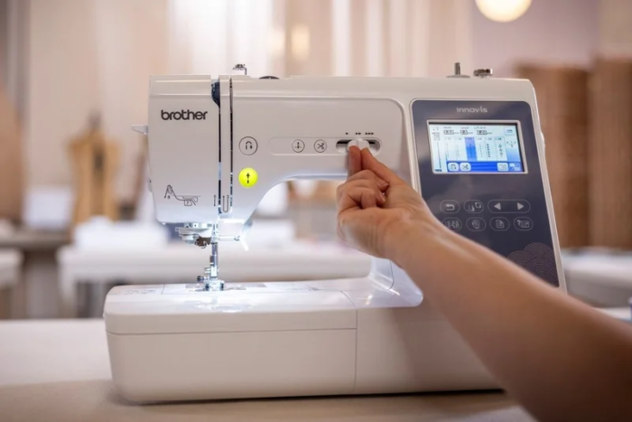 Brother Innov-Is M380 Sewing and Embroidery Machine